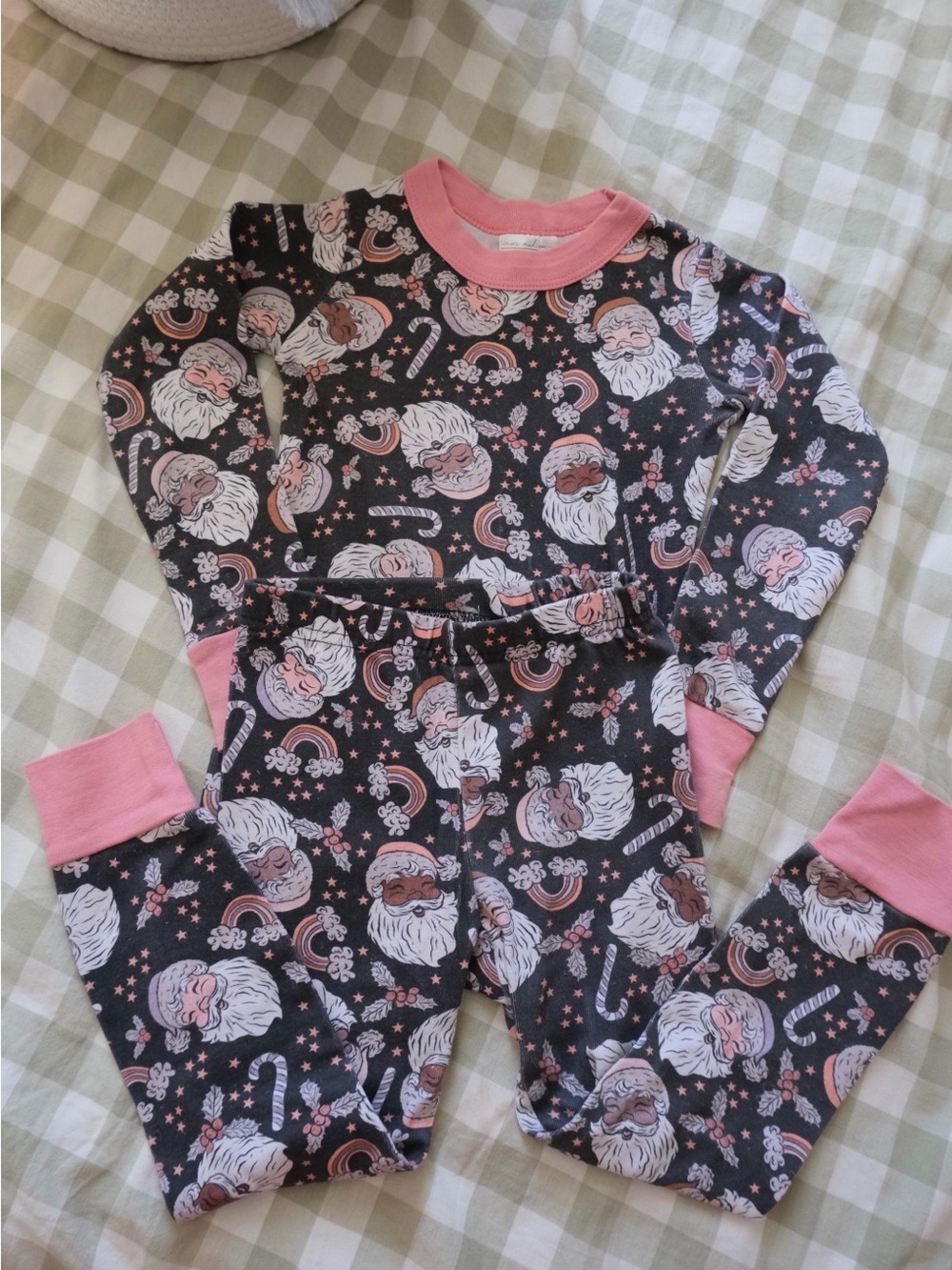 Norma & Madison Kids Santa Print Pajama Set in Gray/Black and Pink
